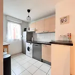 Appartamento Le Verrieres - Cozy Avec Balcon Proche De La Gare